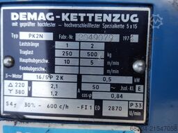 DEMAG / STAHL Kettenzug Demag / Stahl - 14 Stück.