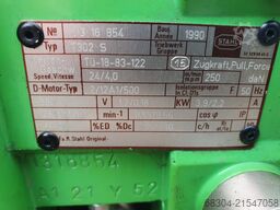 DEMAG / STAHL Kettenzug Demag / Stahl - 14 Stück.