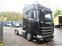 SCANIA S 500/Low Deck mit Aufliegen Getränke
