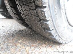 SCANIA S 500/Low Deck mit Aufliegen Getränke