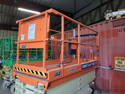 JLG 3246ES
