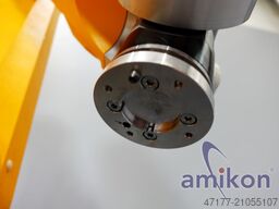 Stäubli TX90XL Industrieroboter + CS8C Steuerung