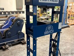 RHTC 30 Ton HF2
