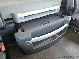 RENAULT T 440 13 LITER LOW MILEAGE