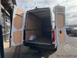 Mercedes-Benz Sprinter 317 CDI 3665 9G DISTRONIC AHK