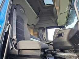 IVECO S-WAY AS260S46 6x2*4 LNG GAS