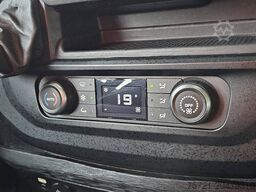 IVECO S-WAY AS260S46 6x2*4 LNG GAS