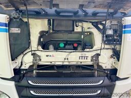 DAF 530 2018 , Superspace, NAVI, PARK CLIMA, frigo,...