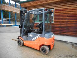 Toyota 8FBM20T Triplex 4,7m + 3.u.4. Kreis