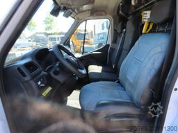 Renault Master 10,5 m, 3 seats, 3500 kg, euro6