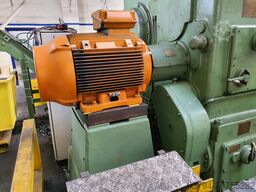 Craven 2000mm x 8000mm Heavy Duty Lathe