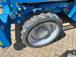 Genie GS4390 RT GS4390 RT Ruwterrein schaarhoogwerker...