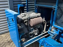 Genie GS4390 RT GS4390 RT Ruwterrein schaarhoogwerker...