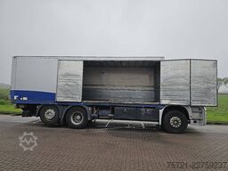 MAN 26.390 TGA 6X2 TAILLIFT