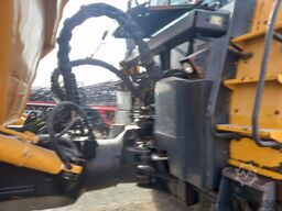 Komatsu HM400-3R (4 pcs available in Abu Dhabi)