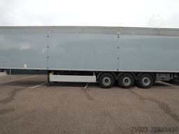 Kraker 3 AXLE WALKING FLOOR 90m3
