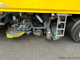 Mercedes-Benz Arocs 1824 4X2 BEAM A9000 SWEEPING TRUCK/ KEHRM...
