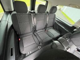 MERCEDES-BENZ Vito 116 Tourer PRO 4x4 lang STANDHZ AHK PDC KAM