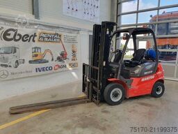 Manitou MI 25 G / Triplex: 4.70m / nur 1.976h! / SS