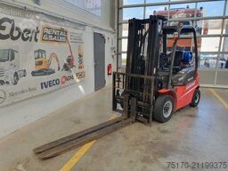 Manitou MI 25 G / Triplex: 4.70m / nur 1.976h! / SS