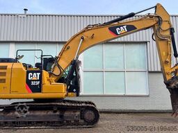 CAT 323 F L      2017