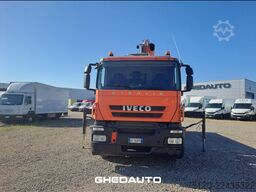 IVECO AD190D42 - CASSONE RIB. TRILATERALE CON GRU DIETRO CABINA