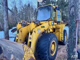 Clark 75B Wheel Loader w/ Bucket.