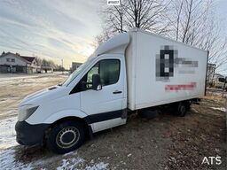 Mercedes-Benz Sprinter box van w/ lifting limb WATCH VIDEO