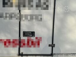 Mercedes-Benz Sprinter box van w/ lifting limb WATCH VIDEO