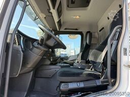 MERCEDES-BENZ ANTOS 2527 L ISOLIER-Koffer LAMBERET 8,25 m