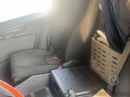iveco 120EL210