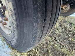 SCHMITZ CARGOBULL Tankcontainer Chassis+Tankcontainer  Schwallwand