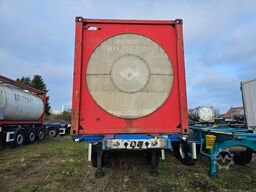 SCHMITZ CARGOBULL Tankchassis mit Tankcontainer, 375.678 Km