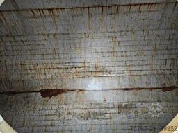 SCHMITZ CARGOBULL Tankchassis mit Tankcontainer, 375.678 Km