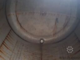 SCHMITZ CARGOBULL Tankchassis mit Tankcontainer, 375.678 Km