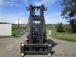 Toyota 3,5 Ton. - Zinkenversteller + Seitenschieber