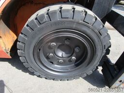 Toyota 3,5 Ton. - Zinkenversteller + Seitenschieber