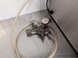 Henkovac T4 vacuum machine