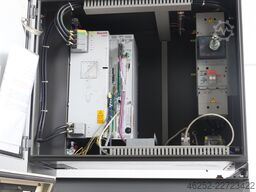FANUC R-2000iA/210F mit R-J3iB und Bediengerät