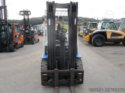 Doosan D25S-5 - Triplex-FH 4,7m + Seitenschieber