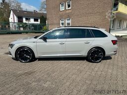 SKODA Superb Combi DSG 4x4 Sport-Line*PANO*LED-Matrix