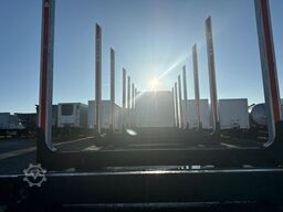 PAVIC Holzauflieger mit Schemel und Rungen