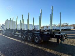 PAVIC Holzauflieger mit Schemel und Rungen