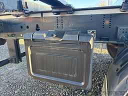 PAVIC Holzauflieger mit Schemel und Rungen