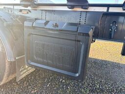 PAVIC Holzauflieger mit Schemel und Rungen