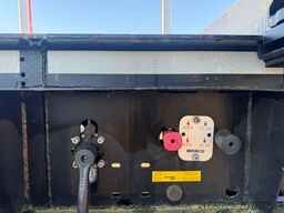 PAVIC Holzauflieger mit Schemel und Rungen