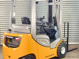 Jungheinrich Service Neu - 4,7m - 2,5t - VW Motor - Triplex