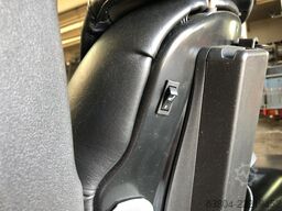 Mitsubishi FB30ACN