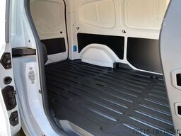 RENAULT Kangoo E-TECH ADVANCE L2 22kW KLIMA+RADIO+ZV