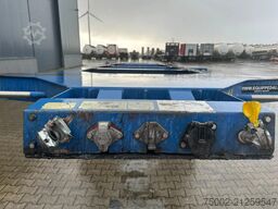 Burg 20FT/3-axles / empty weight: 3.290kg / SAF DISC...